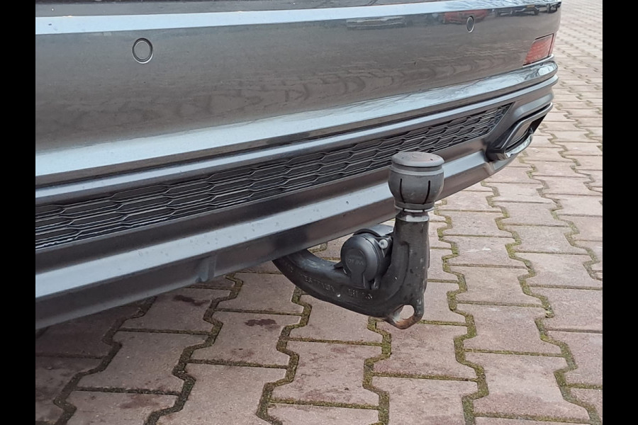 Audi A6 Avant 55 TFSI e quattro Pro Line S Competition | LED Matrix | Pano | Tour | Park assist | Trekhaak | B&O - 3D |