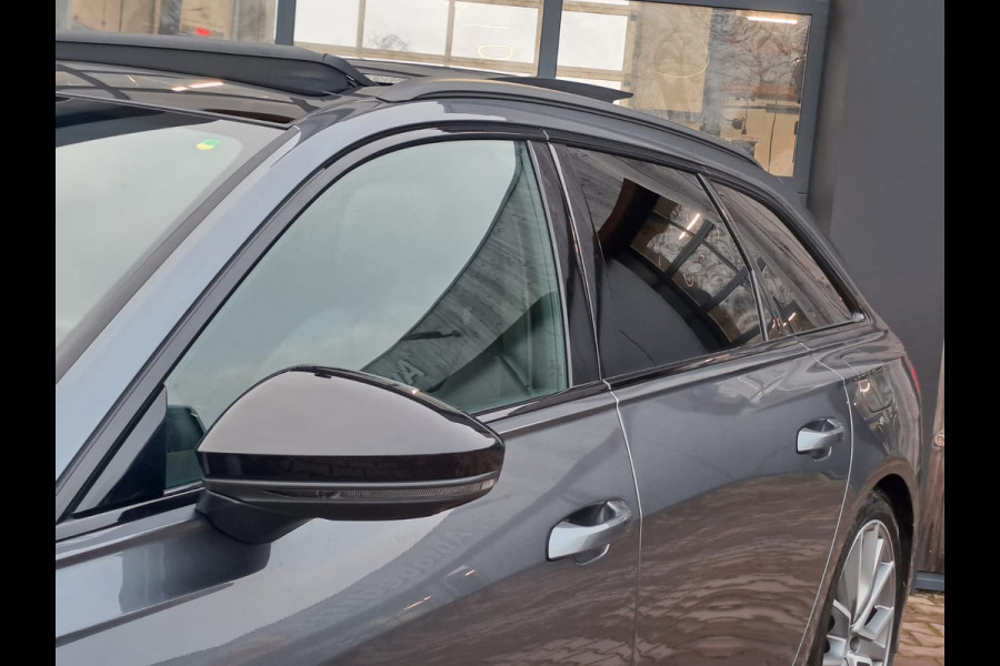 Audi A6 Avant 55 TFSI e quattro Pro Line S Competition | LED Matrix | Pano | Tour | Park assist | Trekhaak | B&O - 3D |