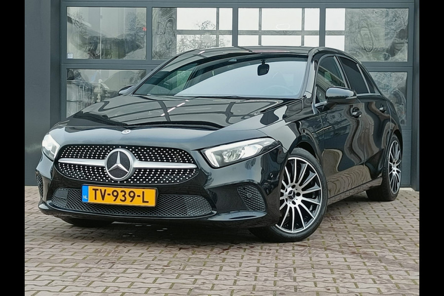 Mercedes-Benz A-Klasse 200 Business Solution Plus Upgrade | Wide Screen | Navi | Stoelverw. | LED/Xenon | Camera |