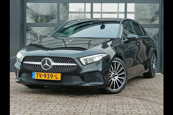 Mercedes-Benz A-Klasse 200 Business Solution Plus Upgrade | Wide Screen | Navi | Stoelverw. | LED/Xenon | Camera |
