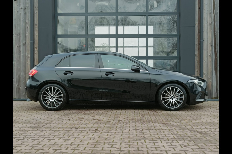 Mercedes-Benz A-Klasse 200 Business Solution Plus Upgrade | Wide Screen | Navi | Stoelverw. | LED/Xenon | Camera |