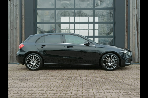 Mercedes-Benz A-Klasse 200 Business Solution Plus Upgrade | Wide Screen | Navi | Stoelverw. | LED/Xenon | Camera |