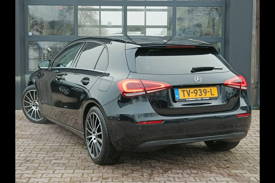 Mercedes-Benz A-Klasse 200 Business Solution Plus Upgrade | Wide Screen | Navi | Stoelverw. | LED/Xenon | Camera |