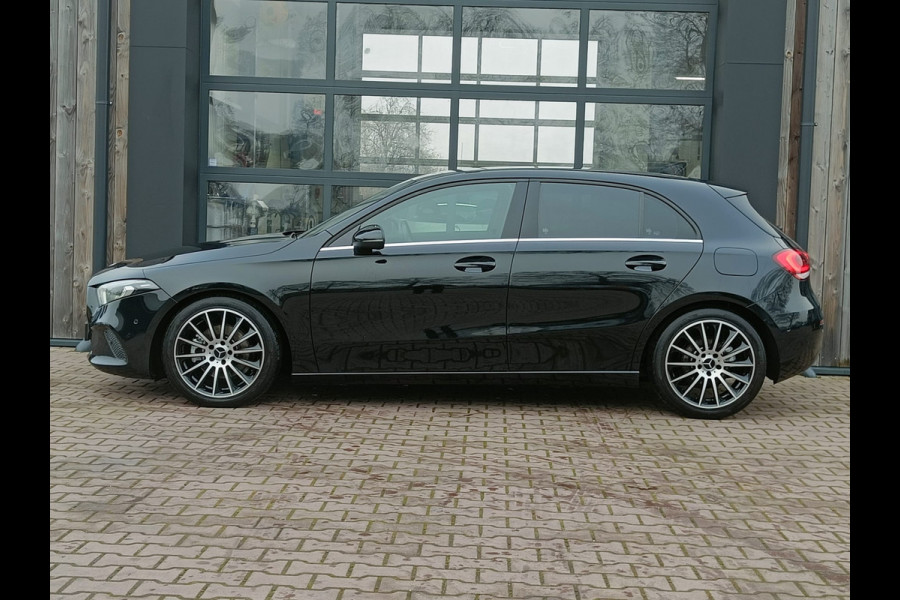Mercedes-Benz A-Klasse 200 Business Solution Plus Upgrade | Wide Screen | Navi | Stoelverw. | LED/Xenon | Camera |