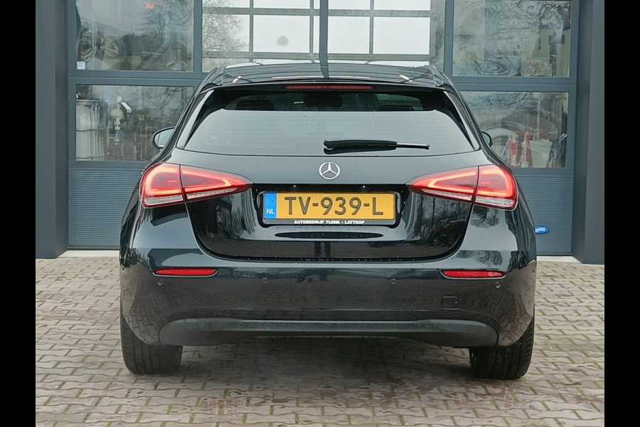 Mercedes-Benz A-Klasse 200 Business Solution Plus Upgrade | Wide Screen | Navi | Stoelverw. | LED/Xenon | Camera |