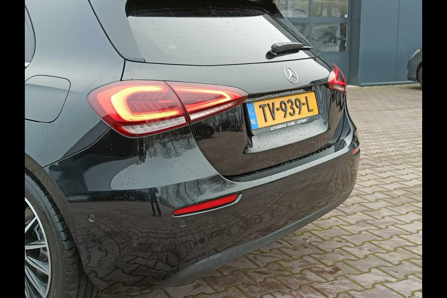 Mercedes-Benz A-Klasse 200 Business Solution Plus Upgrade | Wide Screen | Navi | Stoelverw. | LED/Xenon | Camera |