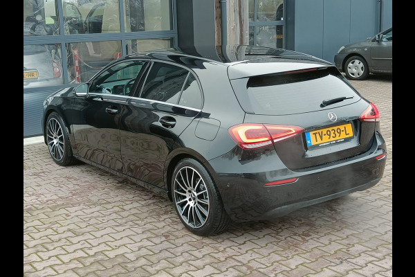 Mercedes-Benz A-Klasse 200 Business Solution Plus Upgrade | Wide Screen | Navi | Stoelverw. | LED/Xenon | Camera |