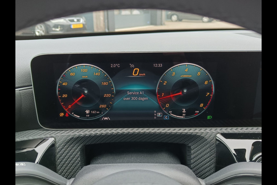 Mercedes-Benz A-Klasse 200 Business Solution Plus Upgrade | Wide Screen | Navi | Stoelverw. | LED/Xenon | Camera |