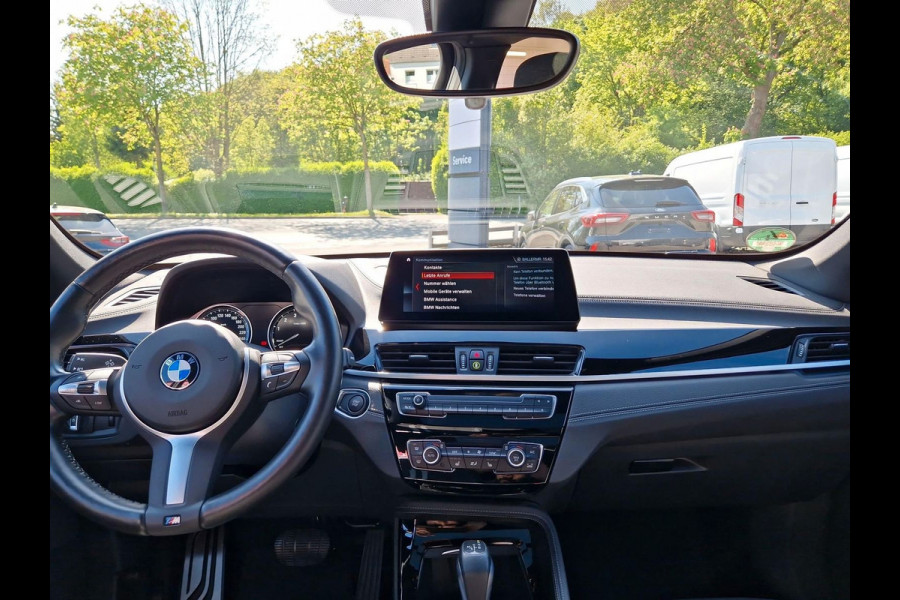 BMW X1 xDrive25e M-SPORT ** LED, NAVI+, PANORAMA, MEM, TREKH, HuD, 19-inch LMV, ** 1e EIG - UNFALLFREI **