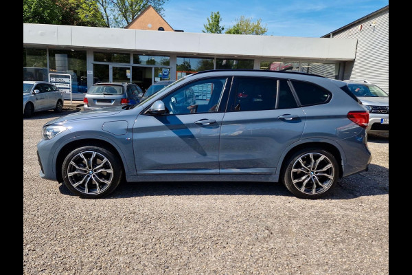BMW X1 xDrive25e M-SPORT ** LED, NAVI+, PANORAMA, MEM, TREKH, HuD, 19-inch LMV, ** 1e EIG - UNFALLFREI **