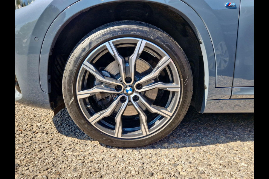 BMW X1 xDrive25e M-SPORT ** LED, NAVI+, PANORAMA, MEM, TREKH, HuD, 19-inch LMV, ** 1e EIG - UNFALLFREI **