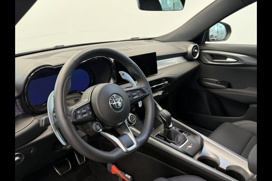 Alfa Romeo Tonale 1.5T Hybrid Veloce ACC Stoelventilatie 360 camera 1e eigenaar!