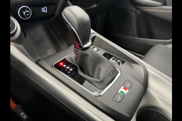 Alfa Romeo Tonale 1.5T Hybrid Veloce ACC Stoelventilatie 360 camera 1e eigenaar!