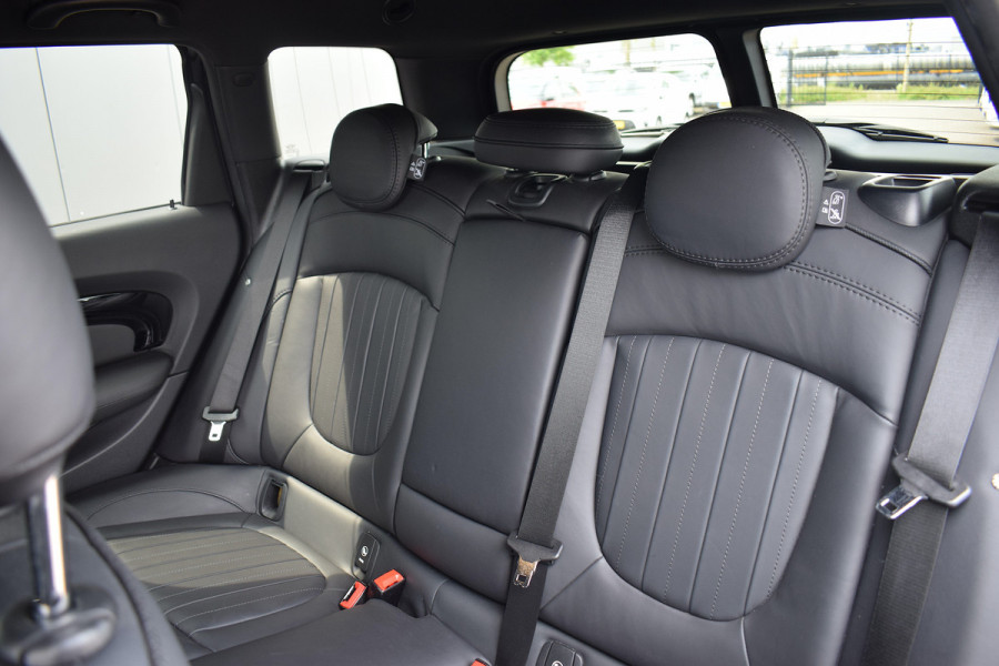 MINI Clubman 2.0 Cooper S John Cooper Works | Yours | Apple CarPlay | Leer | Stoelverwarming