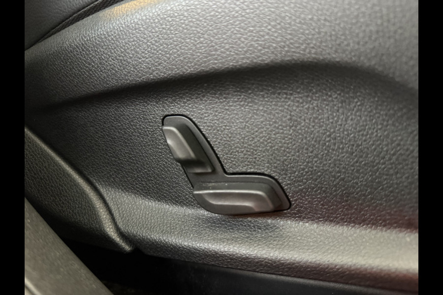 Mercedes-Benz GLC Coupé 300e 4MATIC Business Solution AMG Panoramadak PDC Achteruitrijcamera