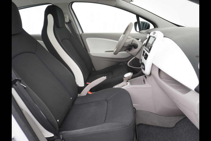Renault ZOE R90 41kWh EIGEN -ACCU 93pk AUT. Navi ECC Apple Carplay Android WiFi-vb. LED EBD Multi-Media.vb. Bluetooth Apps Interieur-Koeling Isofix Bluetooth Led Origineel NLse auto van 1e eigenaar