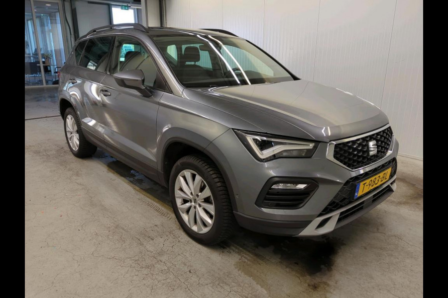 Seat Ateca 1.5 TSI Style Business Intense DSG Navigatie Apple Carplay/Android Auto Camera Parkeersensoren Cruise Control Full Led koplampen Lichtmetalen velgen Virtual Cockpit Getinte ramen Climate Control