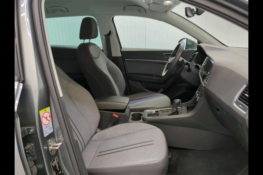 Seat Ateca 1.5 TSI Style Business Intense DSG Navigatie Apple Carplay/Android Auto Camera Parkeersensoren Cruise Control Full Led koplampen Lichtmetalen velgen Virtual Cockpit Getinte ramen Climate Control