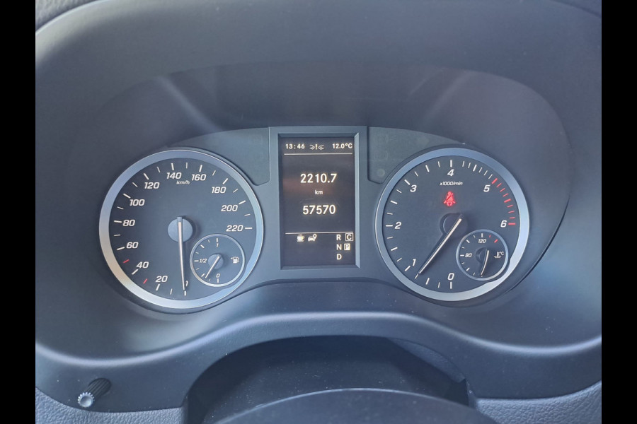 Mercedes-Benz Vito 116 CDI Lang DC Comfort | LED | Cruise | Schuifdeur links | Stoelverwarming | Navi | Camera | Lane Assist | All-seasons |