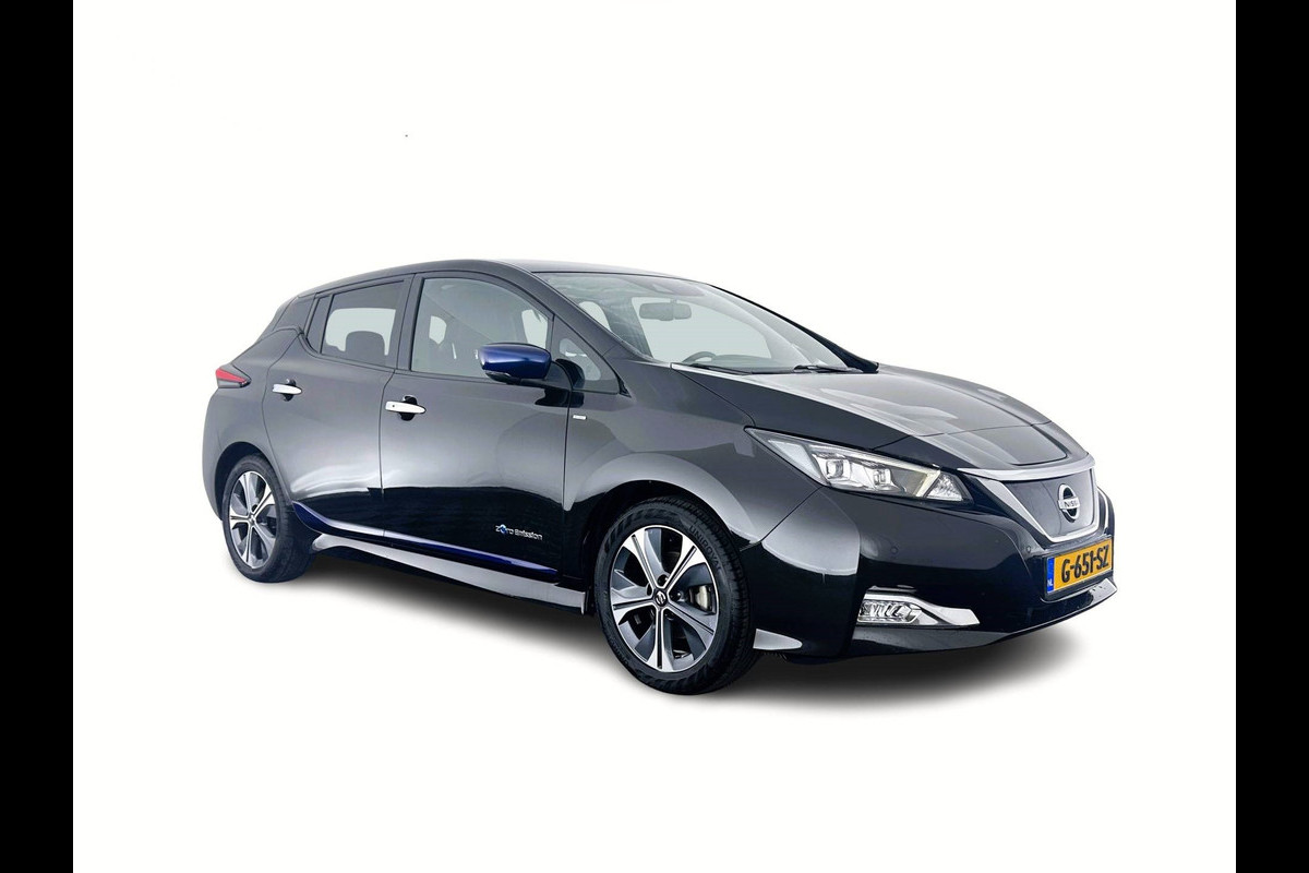 Nissan Leaf Tekna 40 kWh (INCL-BTW) Aut. *LEATHER-FABRIC | FULL-LED | BOSE-SURROUND | ADAPTIVE-CRUISE | TOP-VIEW | KEYLESS | NAVI-FULLMAP | BLINDSPOT | DAB+ | PDC | HEATED-COMFORT-SEATS | TOWBAR | DIGI-COCKPIT | 17"A