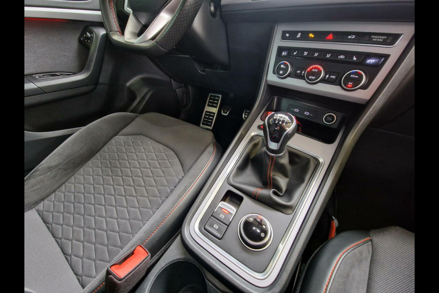 Seat Ateca 1.5 TSI FR Business Intense 150PK|Trekhaak 1800KG|Carplay|LED|Clima|Cruise|Sportstoelen|