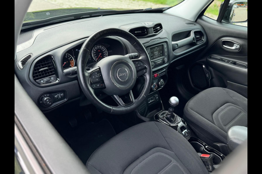 Jeep Renegade 1.6 E-Torq Night Eagle II, trekhaak, mooie complete uitvoering, NL auto met nationale auto pas