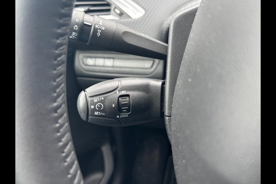 Peugeot 2008 1.2 PureTech Blue Lion vol automaat! | Rijklaar geleverd incl 12 maanden BOVAG garantie! |