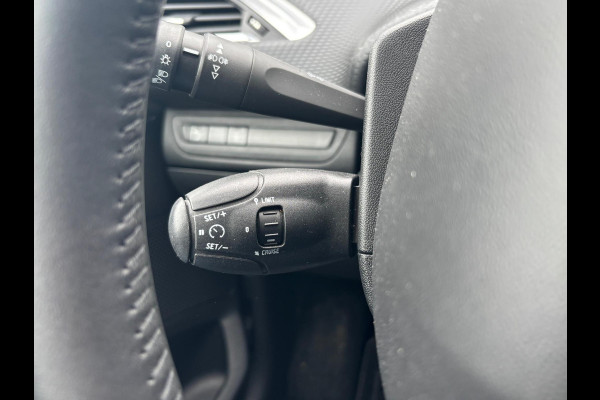 Peugeot 2008 1.2 PureTech Blue Lion vol automaat! | Rijklaar geleverd incl 12 maanden BOVAG garantie! |