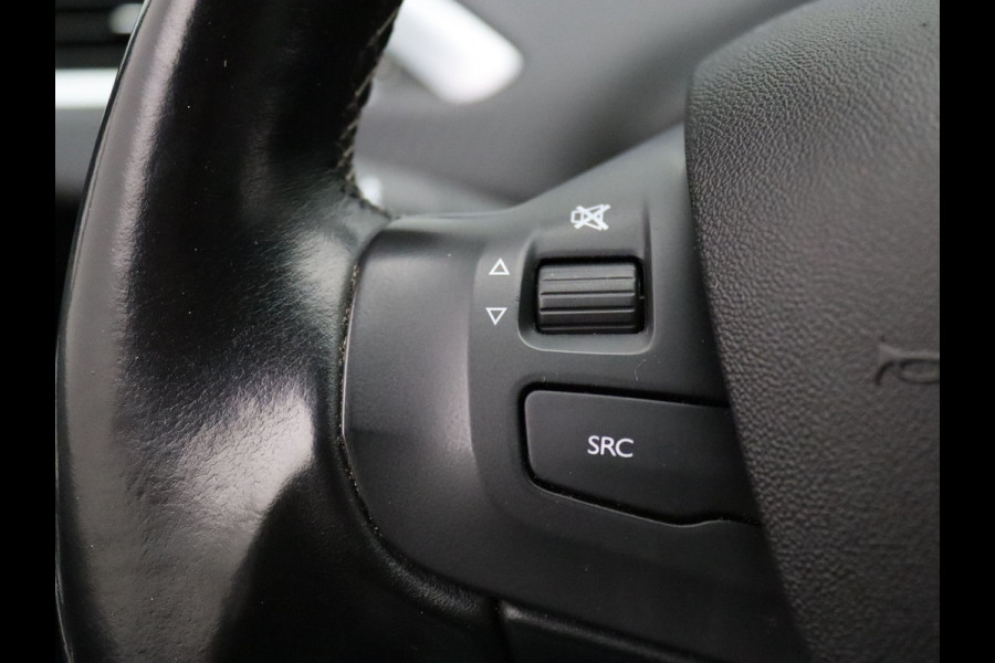 Peugeot 2008 1.2 PureTech Blue Lease Allure Camera | Climate | Navi | Trekhaak