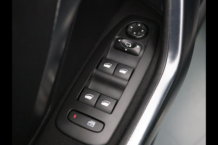 Peugeot 2008 1.2 PureTech Blue Lease Allure Camera | Climate | Navi | Trekhaak