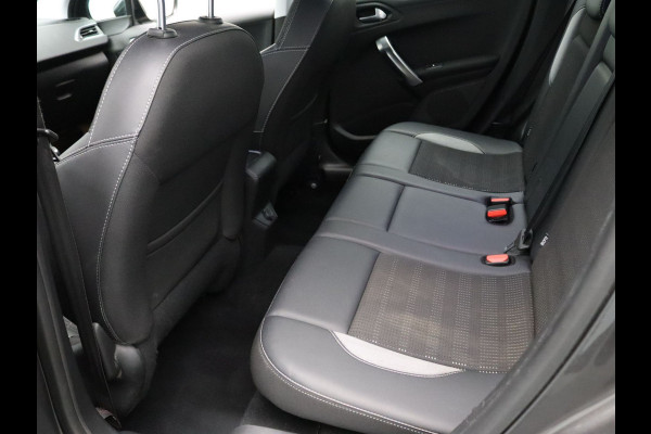 Peugeot 2008 1.2 PureTech Blue Lease Allure Camera | Climate | Navi | Trekhaak