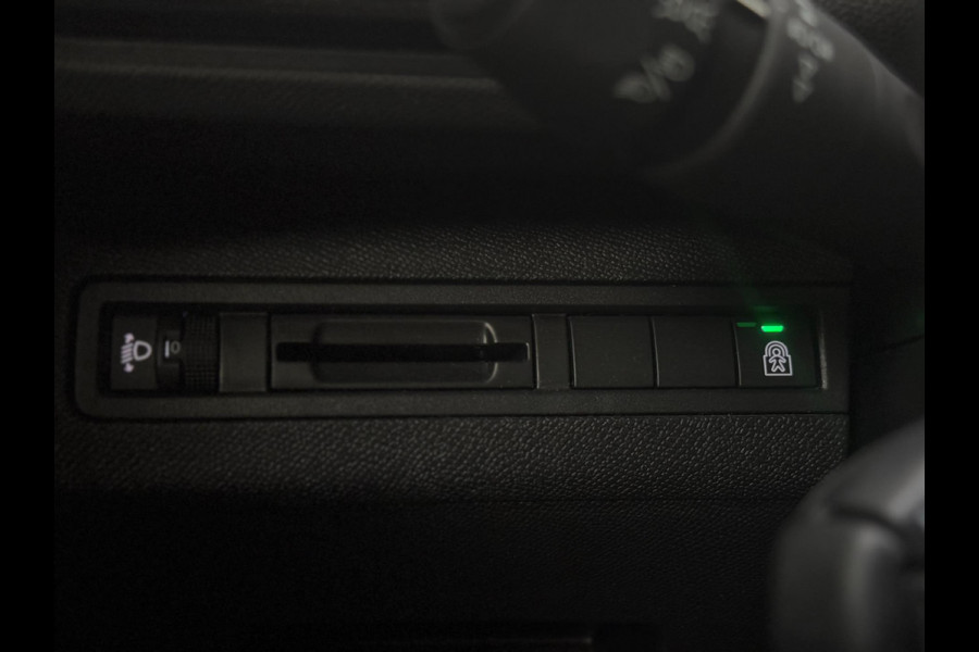 Peugeot 5008 130PK| Style | Navi | 7-Zits | Parelmoer | Cruise Control|Airco|Nette SUV|