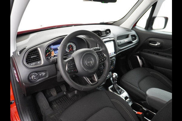 Jeep Renegade T120pk Navi Camera Apple Carplay Android Auto Achteruitrij-Assist Dodehoek-detectie Park-Assist PDC-A+V 19" DAB U-Connect Live 8 Regen-Lichtsensor Led Blindspot monitoring Lane Assist Dim.Binnenspiegel Lmv Privacy Glas Bluetooth Super compleet Slechts 1.295kg in gewicht zorgt voor een laag verbruik en dito kosten!
