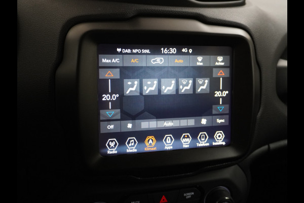 Jeep Renegade T120pk Navi Camera Apple Carplay Android Auto Achteruitrij-Assist Dodehoek-detectie Park-Assist PDC-A+V 19" DAB U-Connect Live 8 Regen-Lichtsensor Led Blindspot monitoring Lane Assist Dim.Binnenspiegel Lmv Privacy Glas Bluetooth Super compleet Slechts 1.295kg in gewicht zorgt voor een laag verbruik en dito kosten!