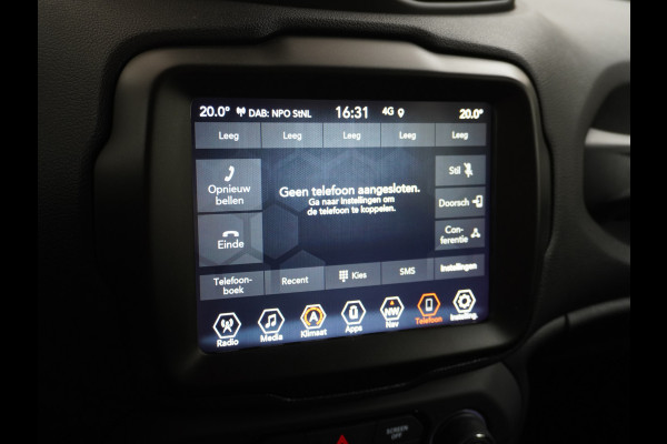 Jeep Renegade T120pk Navi Camera Apple Carplay Android Auto Achteruitrij-Assist Dodehoek-detectie Park-Assist PDC-A+V 19" DAB U-Connect Live 8 Regen-Lichtsensor Led Blindspot monitoring Lane Assist Dim.Binnenspiegel Lmv Privacy Glas Bluetooth Super compleet Slechts 1.295kg in gewicht zorgt voor een laag verbruik en dito kosten!