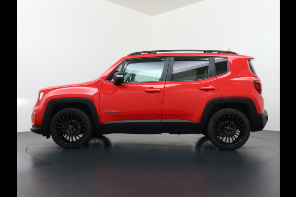 Jeep Renegade T120pk Navi Camera Apple Carplay Android Auto Achteruitrij-Assist Dodehoek-detectie Park-Assist PDC-A+V 19" DAB U-Connect Live 8 Regen-Lichtsensor Led Blindspot monitoring Lane Assist Dim.Binnenspiegel Lmv Privacy Glas Bluetooth Super compleet Slechts 1.295kg in gewicht zorgt voor een laag verbruik en dito kosten!
