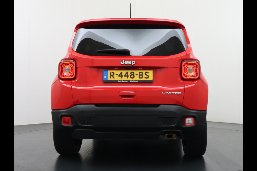 Jeep Renegade T120pk Navi Camera Apple Carplay Android Auto Achteruitrij-Assist Dodehoek-detectie Park-Assist PDC-A+V 19" DAB U-Connect Live 8 Regen-Lichtsensor Led Blindspot monitoring Lane Assist Dim.Binnenspiegel Lmv Privacy Glas Bluetooth Super compleet Slechts 1.295kg in gewicht zorgt voor een laag verbruik en dito kosten!