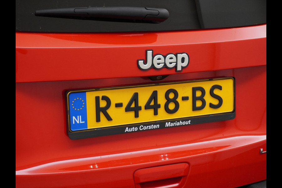 Jeep Renegade T120pk Navi Camera Apple Carplay Android Auto Achteruitrij-Assist Dodehoek-detectie Park-Assist PDC-A+V 19" DAB U-Connect Live 8 Regen-Lichtsensor Led Blindspot monitoring Lane Assist Dim.Binnenspiegel Lmv Privacy Glas Bluetooth Super compleet Slechts 1.295kg in gewicht zorgt voor een laag verbruik en dito kosten!