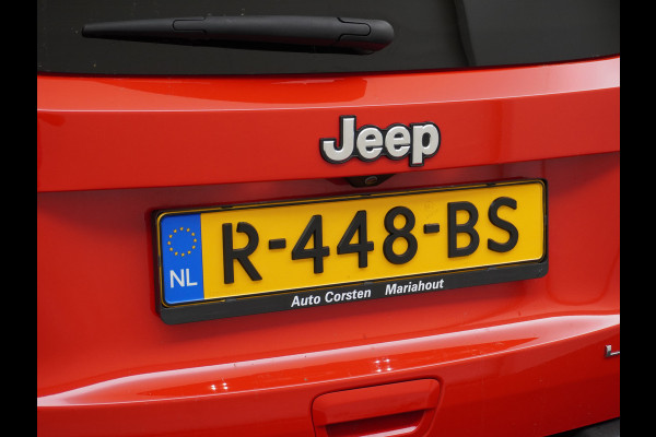 Jeep Renegade T120pk Navi Camera Apple Carplay Android Auto Achteruitrij-Assist Dodehoek-detectie Park-Assist PDC-A+V 19" DAB U-Connect Live 8 Regen-Lichtsensor Led Blindspot monitoring Lane Assist Dim.Binnenspiegel Lmv Privacy Glas Bluetooth Super compleet Slechts 1.295kg in gewicht zorgt voor een laag verbruik en dito kosten!