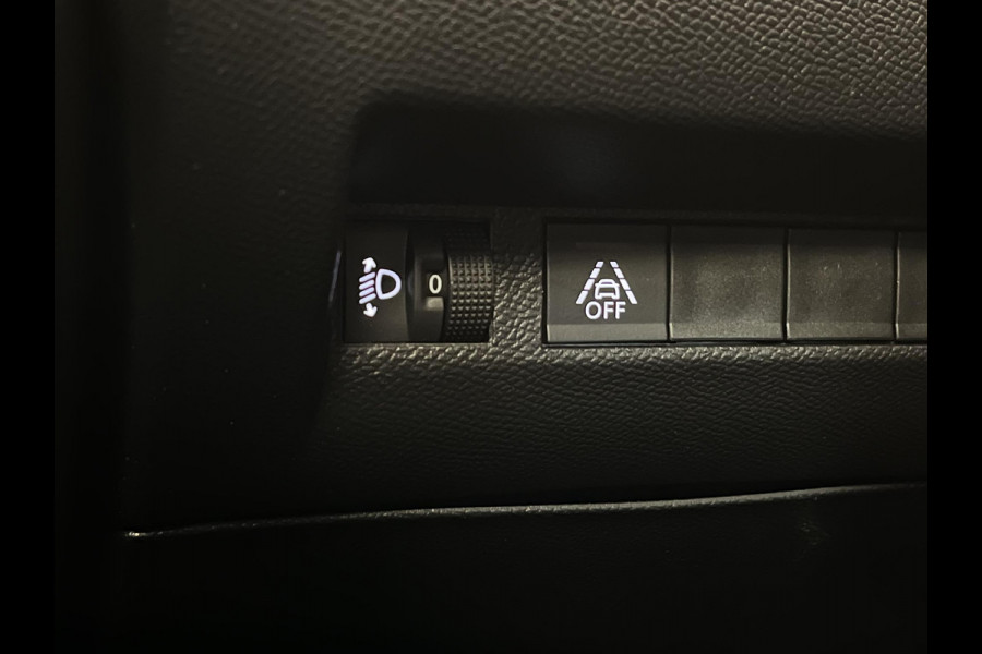Peugeot 2008 1.2 130pk Aut-8 PureTech Active Pack Navi Cruise Control Airco PDC VA+ Camera