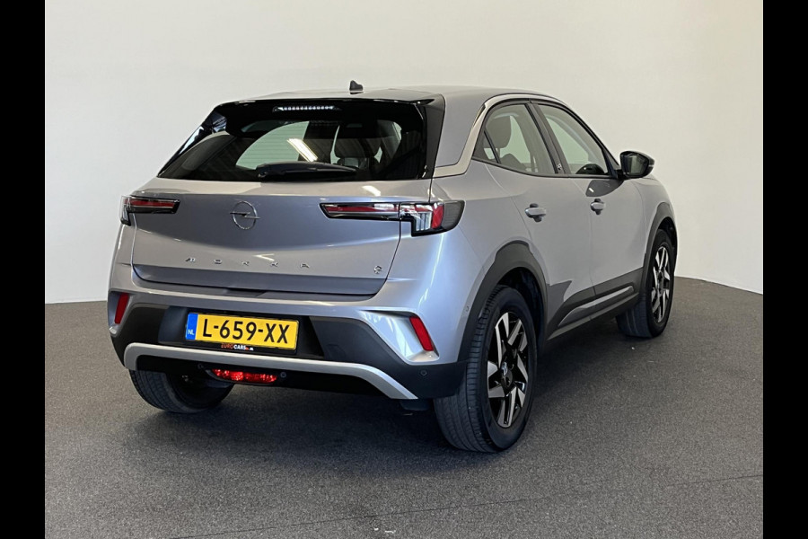 Opel Mokka-e Elegance 50-kWh 11kw bl. Climate Control Cruise control LED Parkeersensoren + Achteruitrijcamera Voorstoelen verwarmd Apple Carplay/ Android Auto