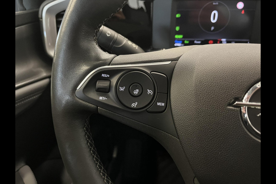 Opel Mokka-e Elegance 50-kWh 11kw bl. Climate Control Cruise control LED Parkeersensoren + Achteruitrijcamera Voorstoelen verwarmd Apple Carplay/ Android Auto