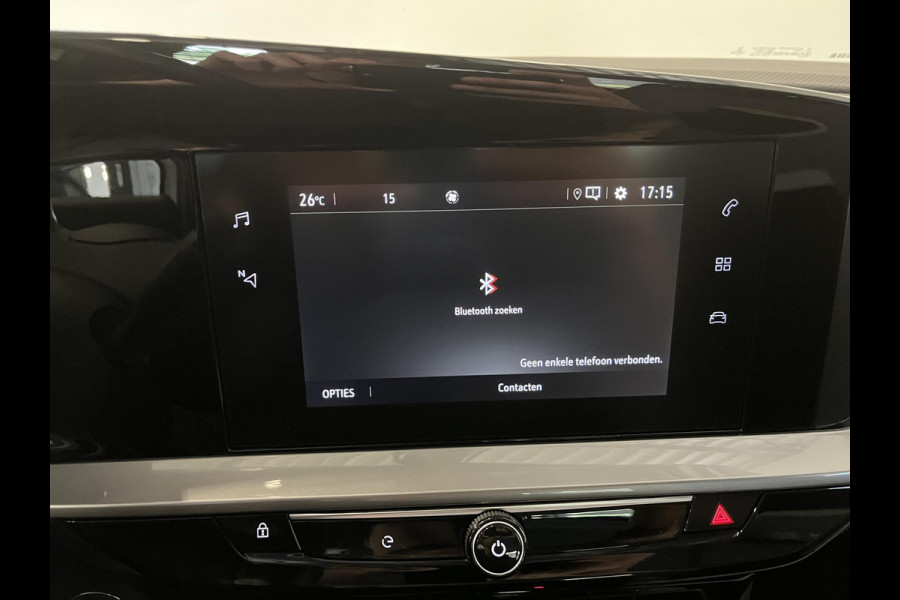 Opel Mokka-e Elegance 50-kWh 11kw bl. Climate Control Cruise control LED Parkeersensoren + Achteruitrijcamera Voorstoelen verwarmd Apple Carplay/ Android Auto