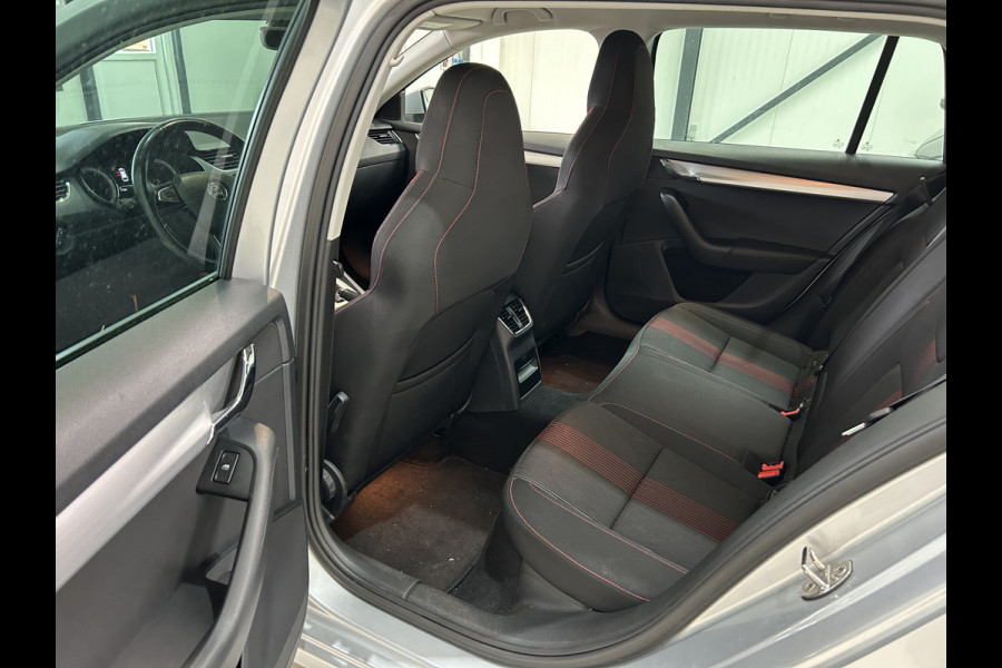 Škoda Octavia Combi 1.0 TSI Style Sportline int.