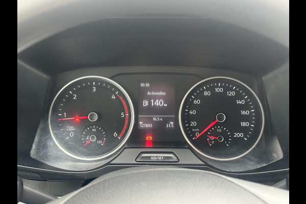 Volkswagen Crafter 35 2.0 TDI L3H3*A/C*CRUISE*3000KG HAAK*