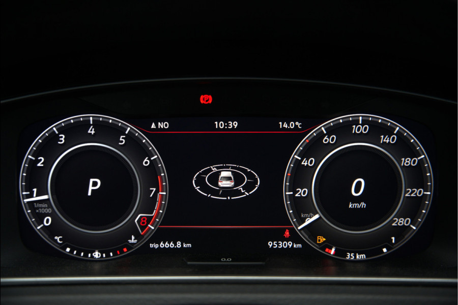 Volkswagen Golf 2.0 TSI GTI | Dynaudio | Stoelverwarming | Adaptive Cruise Control | DSG | Keyless | Apple Carplay | Navigatie | Dodehoekdetectie | TCR | Virtual Cockpit | CSR | Parkeersensoren | Ambiance Verlichting