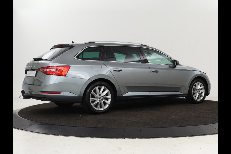 Škoda Superb 1.4 TSI iV Style | Trekhaak | Stoel & achterbankverwarming | Camera | Memory | Carplay | Park Assist | Virtual Cockpit | Navigatie