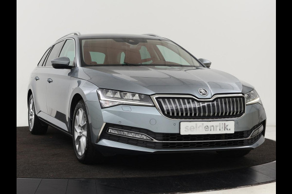 Škoda Superb 1.4 TSI iV Style | Trekhaak | Stoel & achterbankverwarming | Camera | Memory | Carplay | Park Assist | Virtual Cockpit | Navigatie