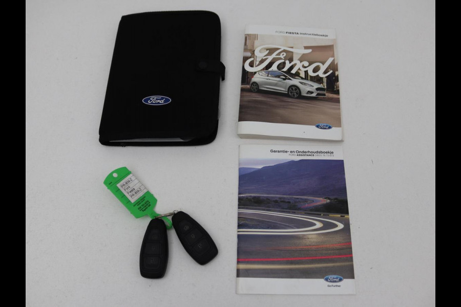 Ford Fiesta 1.0 EcoBoost Titanium | 54.100km NAP | Camera | Carplay | Adaptive cruise | B&O Sound | Verwarmde voorruit | Park Assist | Climate control