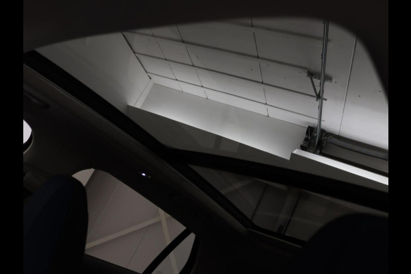 Lynk & Co 01 1.5 Plug In | Panoramadak | Infinity by Harman | 360 camera | Adaptive cruise | Stoelverwarming | Carplay | Memory | Full LED